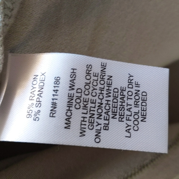 NWT 89th & Madison Dessert Green Short Sleeved Blouse w/ Rhinestone Cutout Neck - Picture 7 of 7